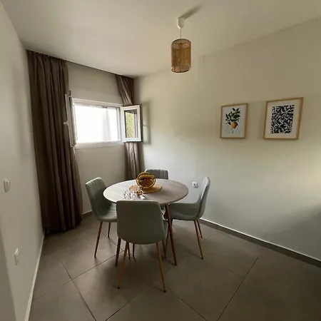 Relax Under The Mulberry Tree Apartment Istro Exterior photo