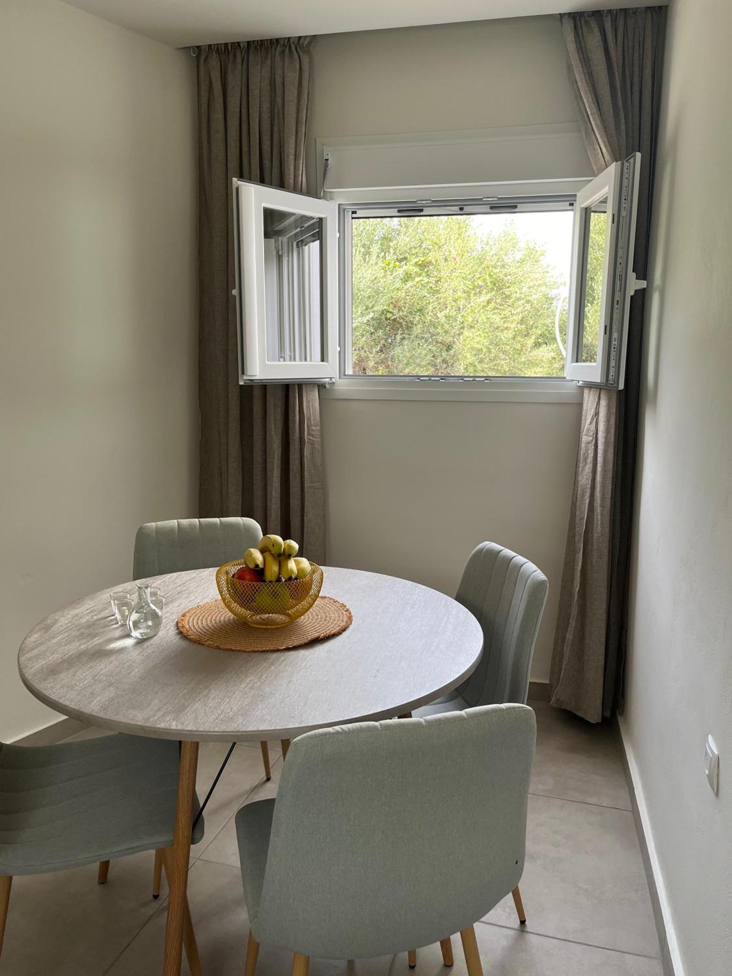 Relax Under The Mulberry Tree Apartment Istro