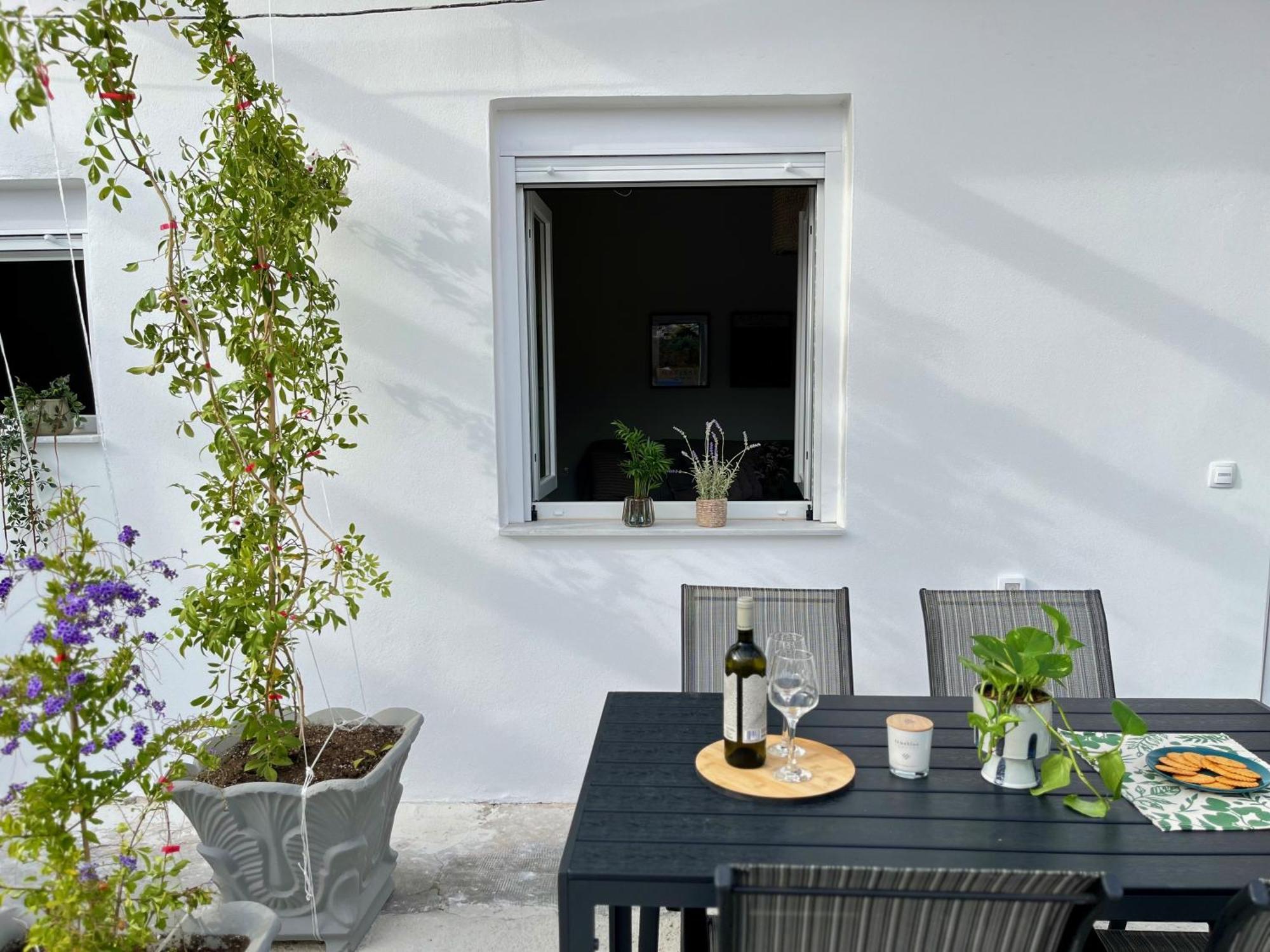Apartment Relax Under The Mulberry Tree *