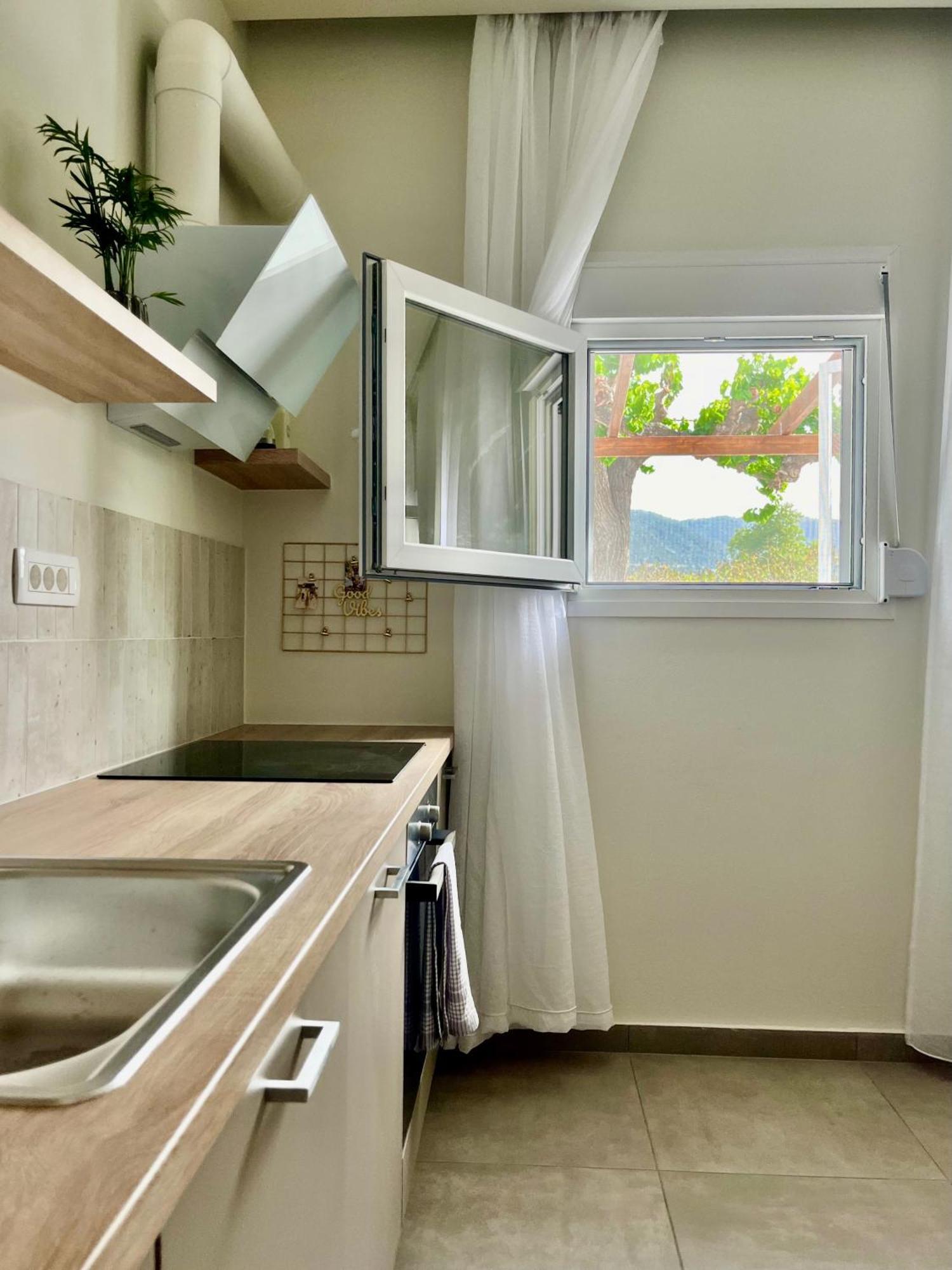 Relax Under The Mulberry Tree Apartment
